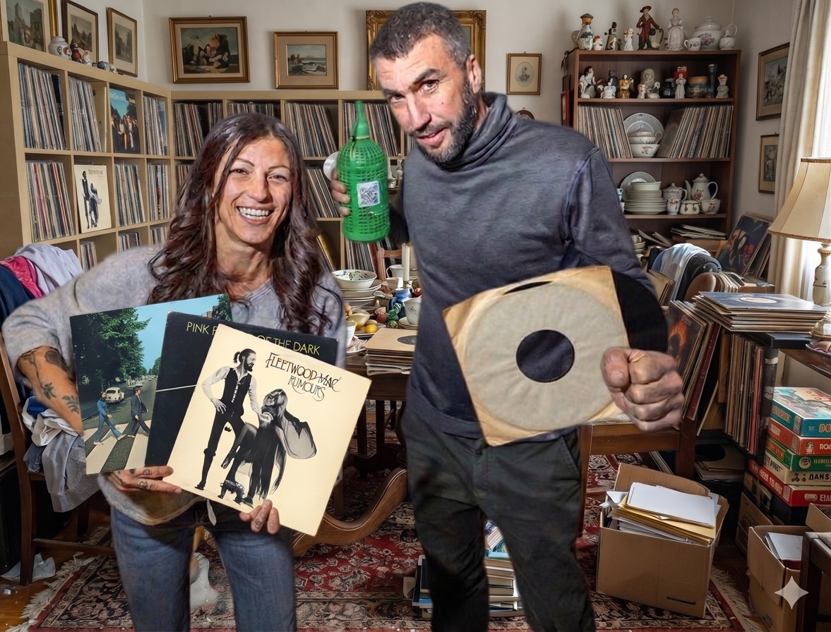 Toni y Rebeca de Encantes Granollers con discos de vinilo
